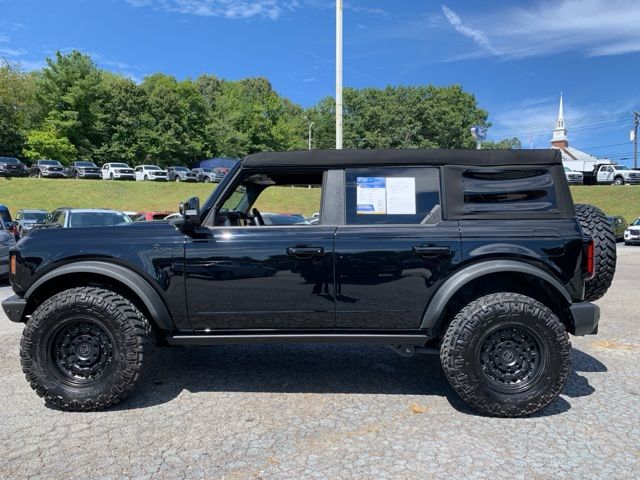 2023 Ford Bronco Outer Banks 2