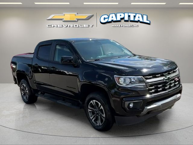 Used 2022 Black Chevrolet Z71 image 7