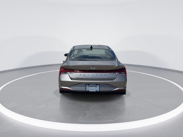 Used 2023 Silver Hyundai Blue image 6