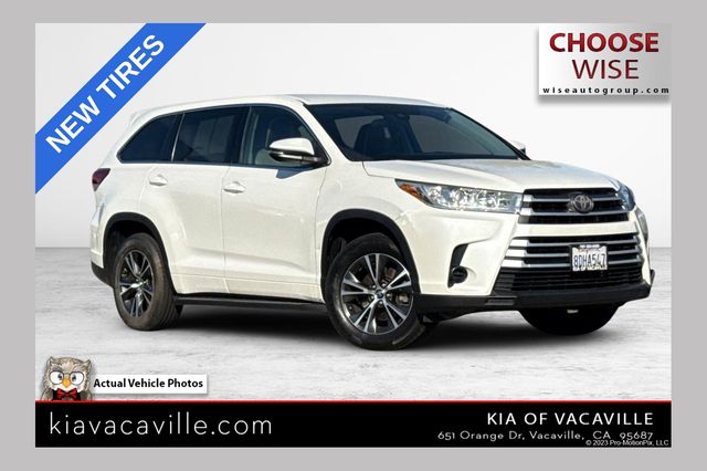 White (Blizzard Pearl) 2018 Toyota Highlander SUV / Crossover Front-Wheel Drive 8-Speed Automatic