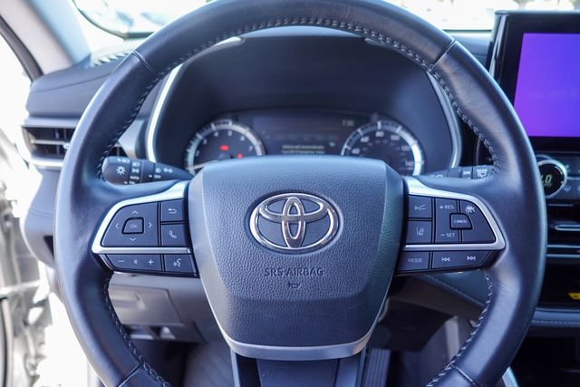 Used 2024 Toyota Highlander SUV