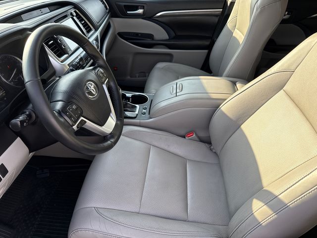Used 2018 Toyota Highlander SUV