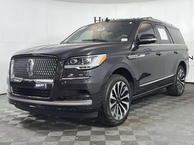 Starlight Gray Metallic Premium Colorant 2024 Lincoln Navigator SUV / Crossover Four-Wheel Drive Automatic