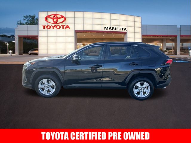 2021 Toyota RAV4 XLE 2