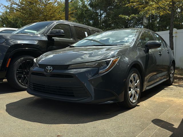 Used 2024  Toyota LE image 2