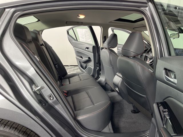 2025 Gun Metallic Nissan Altima 2.5 SR FWD Sedan