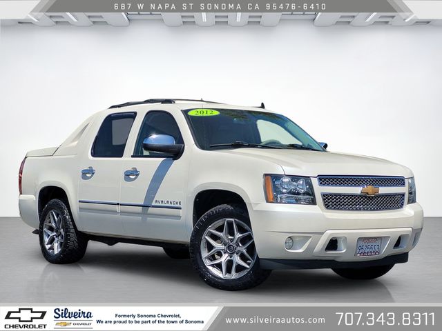 White Diamond Clearcoat 2012 Chevrolet Avalanche LTZ RWD Pickup Truck 4X2 6-Speed Automatic