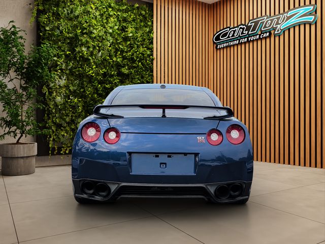 2013 Nissan GT-R Thumbnail