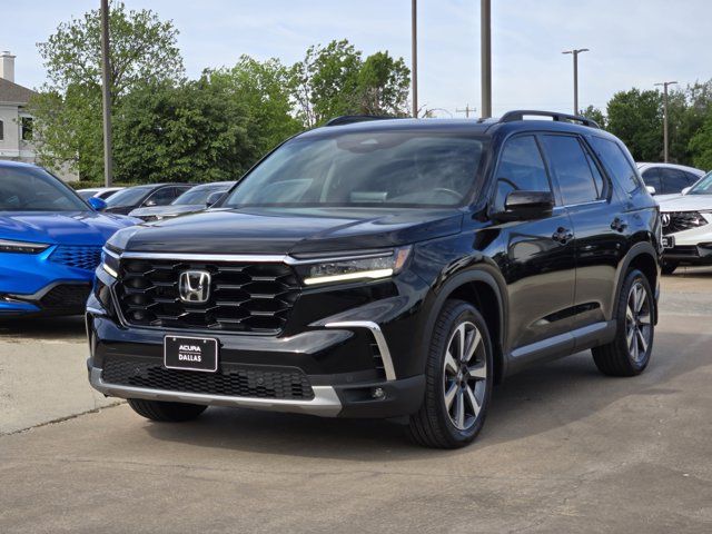 used 2025 Honda Pilot car, priced at $42,725