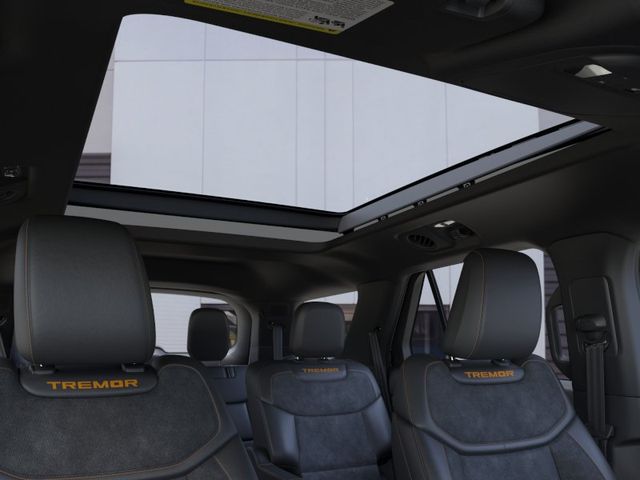 New 2026 White Ford Tremor image 22