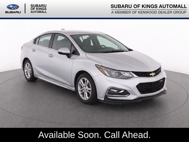 Silver Ice Metallic 2018 Chevrolet Cruze Sedan Front-Wheel Drive 6-Speed Manual