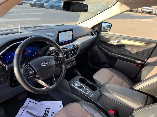 2021 Ford Escape Titanium 13