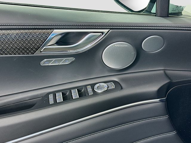 Thumbnail: 2026 Genesis GV80 - 20