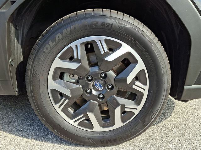 2025 Subaru Forester Premium - 9