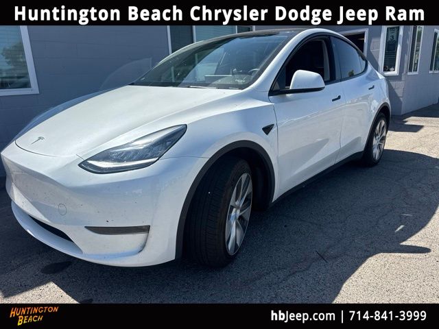 Pearl White Multi-Coat 2023 Tesla Model Y Long Range AWD SUV / Crossover All-Wheel Drive 1-Speed Automatic