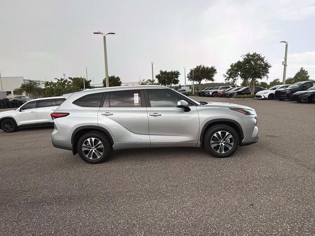 Used 2023 Toyota Highlander SUV