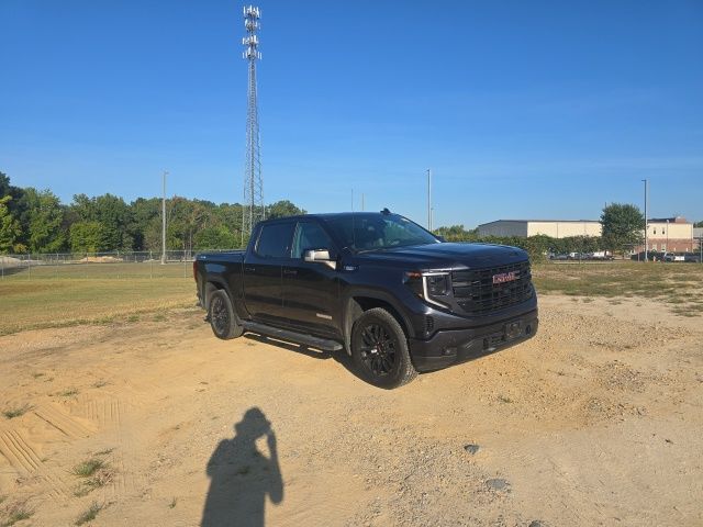 Used 2025 Silver GMC Elevation image 12