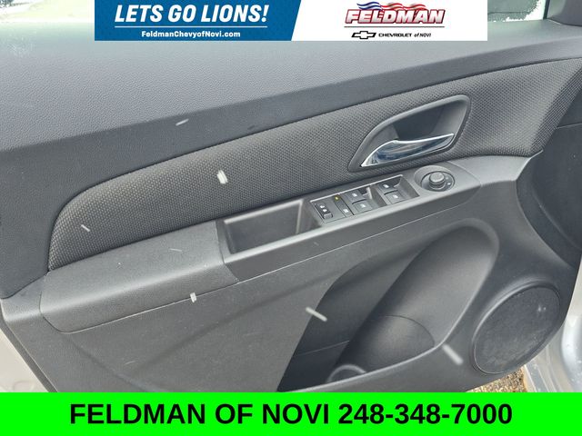 Used 2015 Chevrolet Cruze For Sale in Livonia, MI