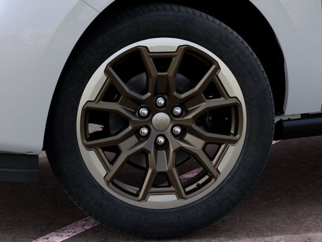 New 2027 White Ford King Ranch image 19