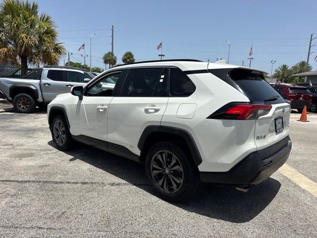 2022 Toyota RAV4 XLE Premium - Photo 5