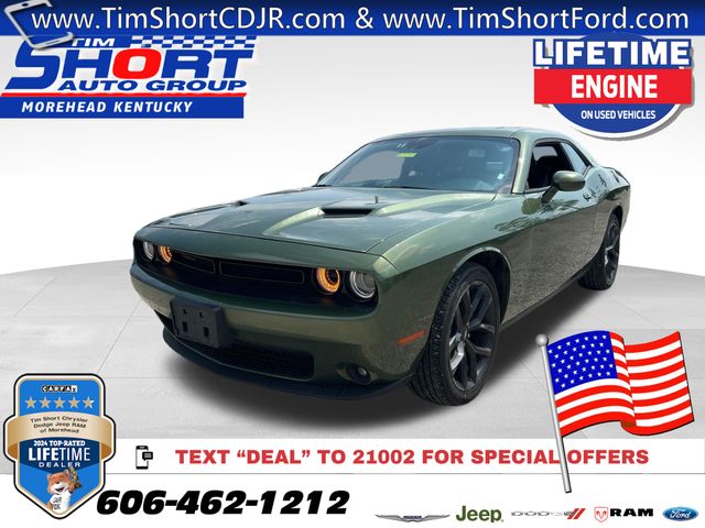 2022 Dodge Challenger SXT RWD