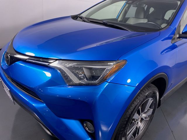 2017 Toyota RAV4 XLE 26