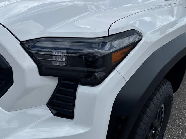 2025 Toyota Tacoma TRD Off Road - Photo 10