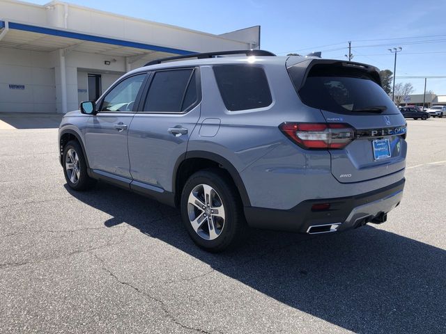 new 2026 Honda Pilot car, priced at $46,328