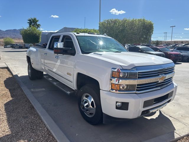 Summit White 2015 Chevrolet Silverado 3500HD High Country Crew Cab 4WD Pickup Truck Four-Wheel Drive 6-Speed Automatic