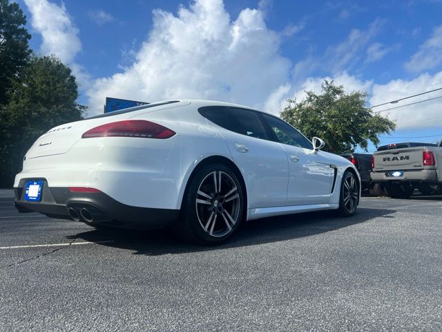 2016 Porsche Panamera 4