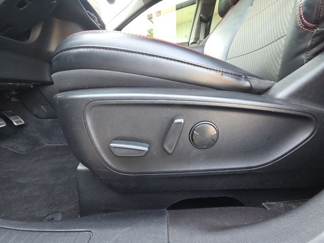 2023 Ford Escape ST-Line:L166580A
