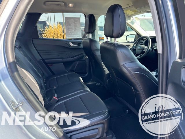 Iced Blue Silver Metallic 2022 Ford Escape SUV / Crossover All-Wheel Drive 8-Speed Automatic