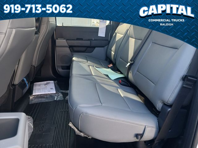 New 2026 Oxford White Ford F-450® XL image 25