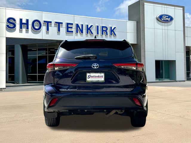 Used 2022 Toyota Highlander SUV