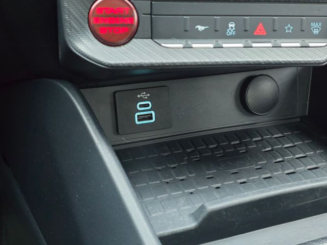 2024 Ford Mustang GT Premium:B02273