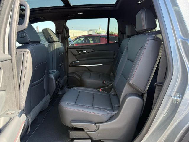 new 2026 Chevrolet Traverse car, priced at $53,620