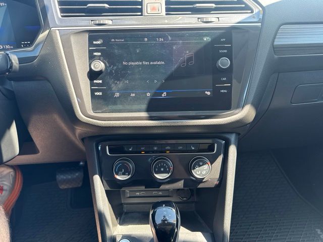 Used 2024 Gray Volkswagen 2.0T Wolfsburg Edition image 27