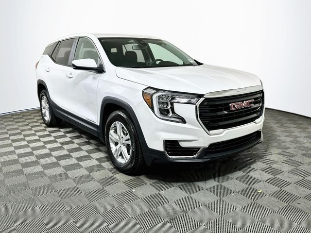 Summit White 2024 GMC Terrain SUV / Crossover Front-Wheel Drive 9-Speed Automatic