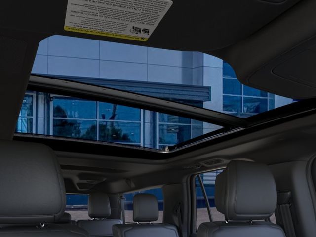 New 2026 Black Ford Platinum image 22