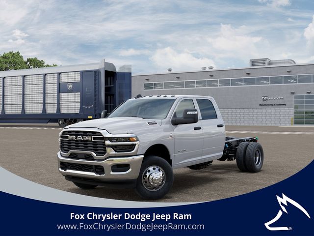 Bright White Clearcoat 2026 RAM 3500 Chassis Pickup Truck Four-Wheel Drive 8-Speed Automatic