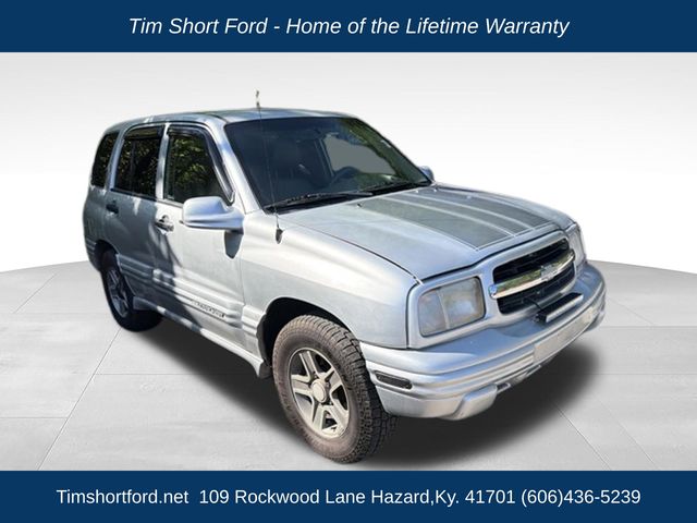  2004 Chevrolet Tracker LT 4-Door 4WD   