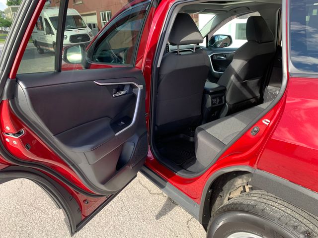 Used 2021 Toyota RAV4 SUV
