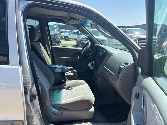 2002 Blue Mazda Tribute 4X4 SUV