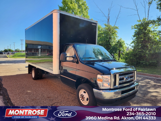 2025 Ford E-450SD Base 5