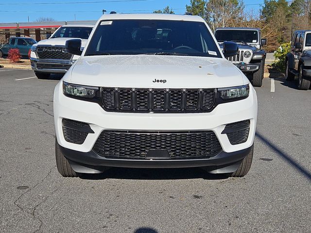 New 2025 White Jeep Altitude X image 17