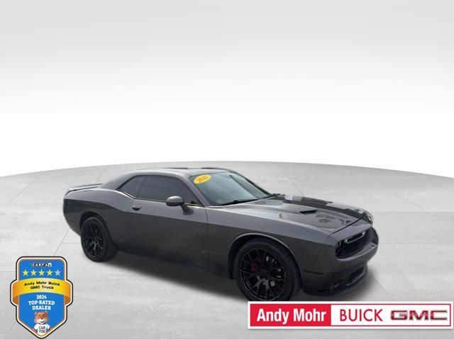 2017 Dodge Challenger SXT RWD
