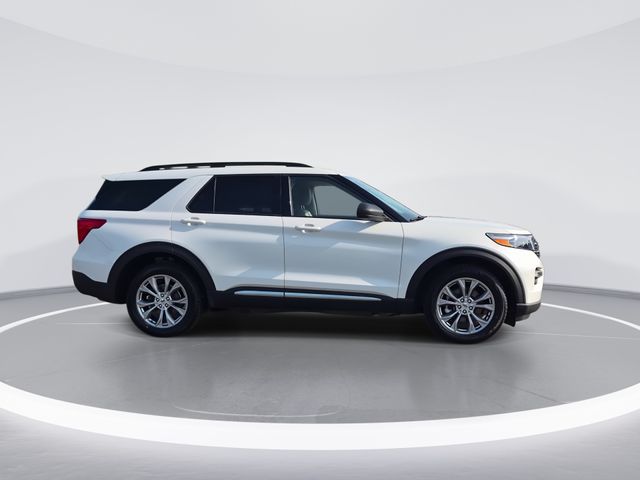 Used 2023 White Ford XLT image 9