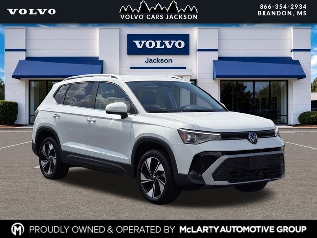 2025 Volkswagen Taos SE 4Motion