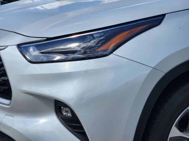 2026 Toyota Highlander XLE Beige at Don McGill Toyota