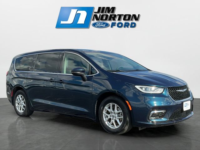 Fathom Blue Pearlcoat 2023 Chrysler Pacifica Touring L FWD Minivan Front-Wheel Drive 9-Speed Automatic